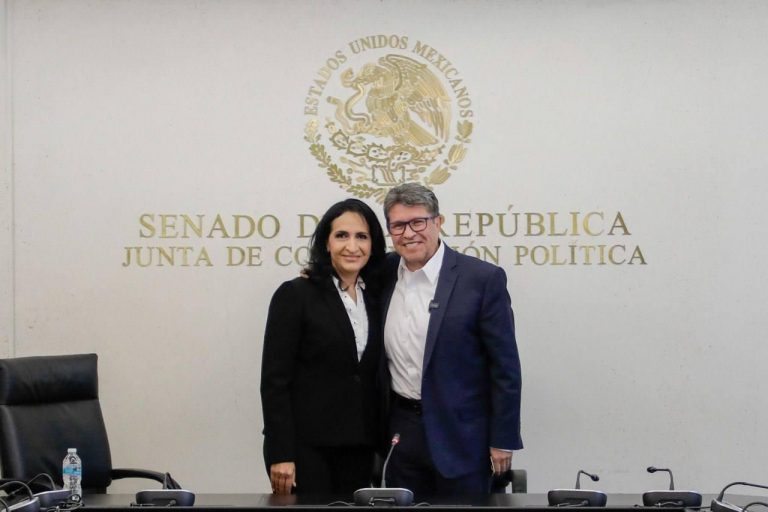 Ricardo Monreal Da La Bienvenida A La Bancada De Morena A Rosa Elena